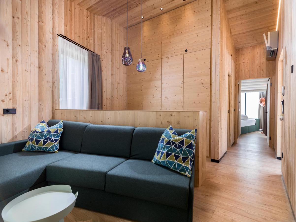 Skyview Chalets Am Camping Toblacher See Exterior foto